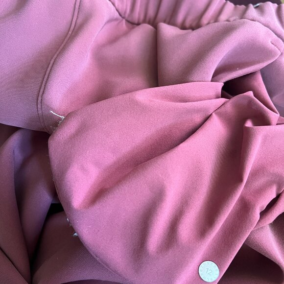 Lululemon On The Fly Woven Jogger 28" - Dusty Rose Size 12 - Picture 4 of 4